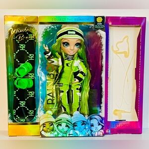 Rainbow High Winter Break Jade Hunter Doll - NIB Incomplete (Missing 2nd Outfit)